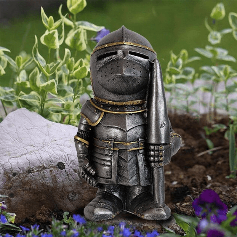 Pre-Sale>>Garden Gnomes Guard